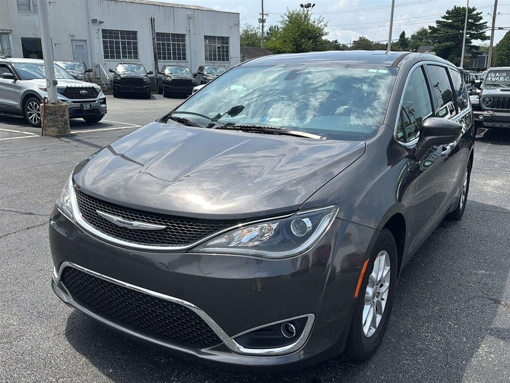 2020 Chrysler Pacifica Touring