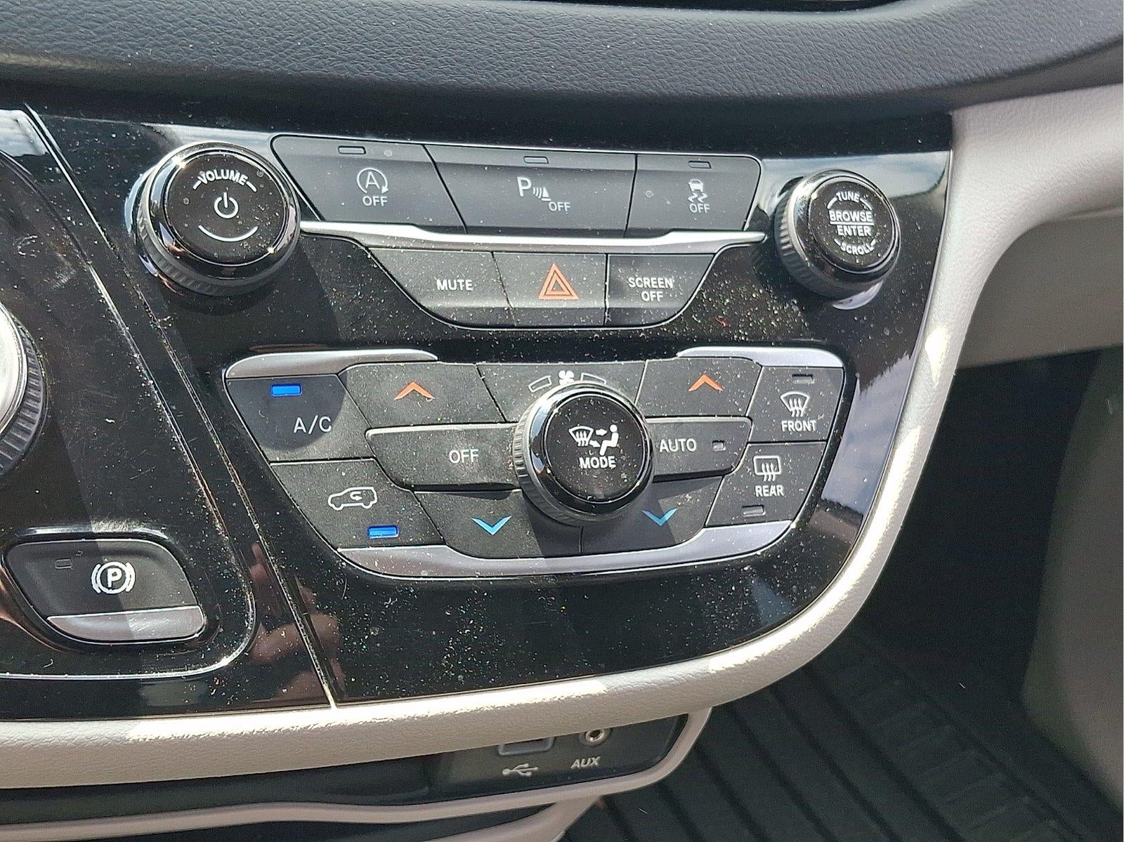2020 Chrysler Pacifica Touring