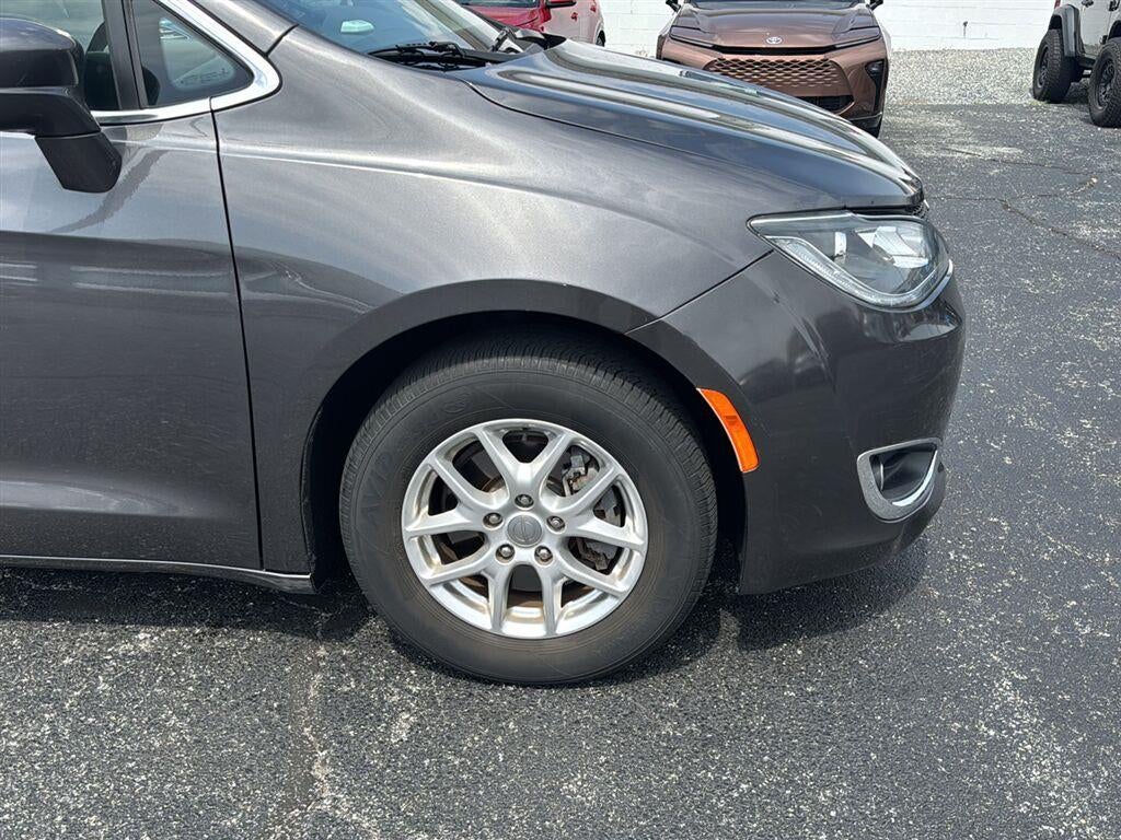 2020 Chrysler Pacifica Touring