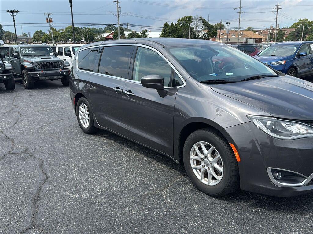 2020 Chrysler Pacifica Touring
