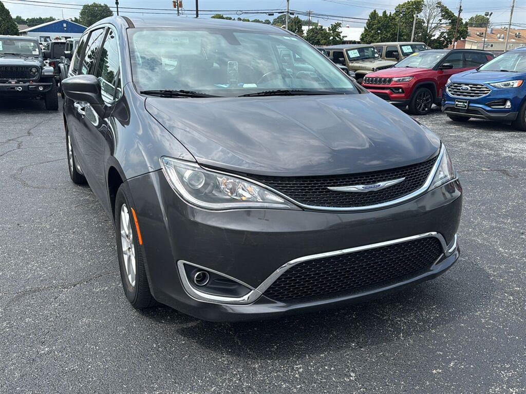 2020 Chrysler Pacifica Touring