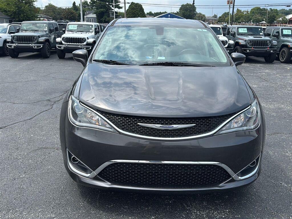 2020 Chrysler Pacifica Touring