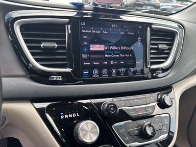 2020 Chrysler Pacifica Touring
