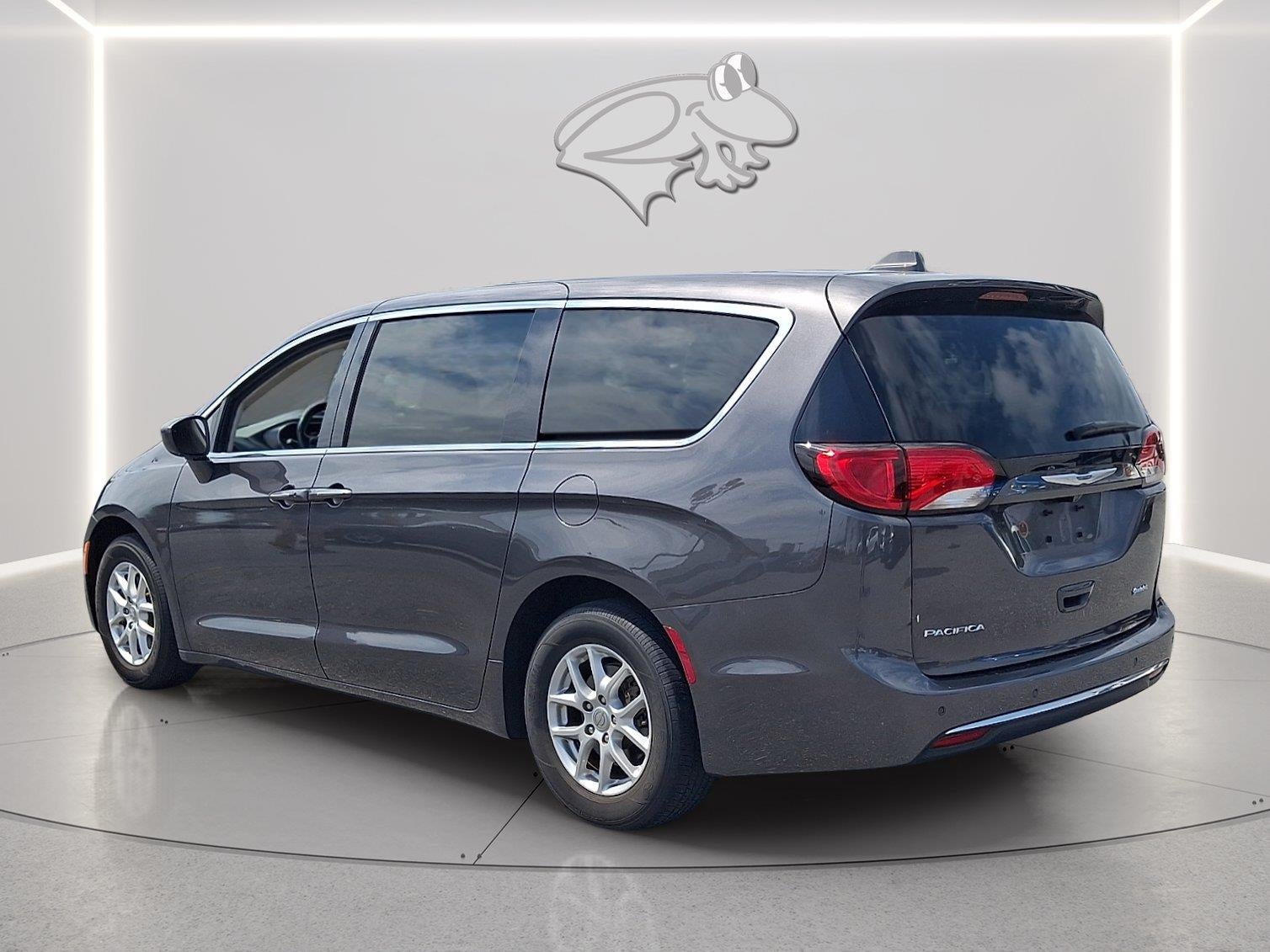 2020 Chrysler Pacifica Touring
