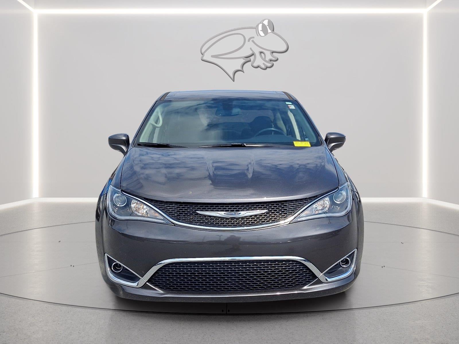 2020 Chrysler Pacifica Touring