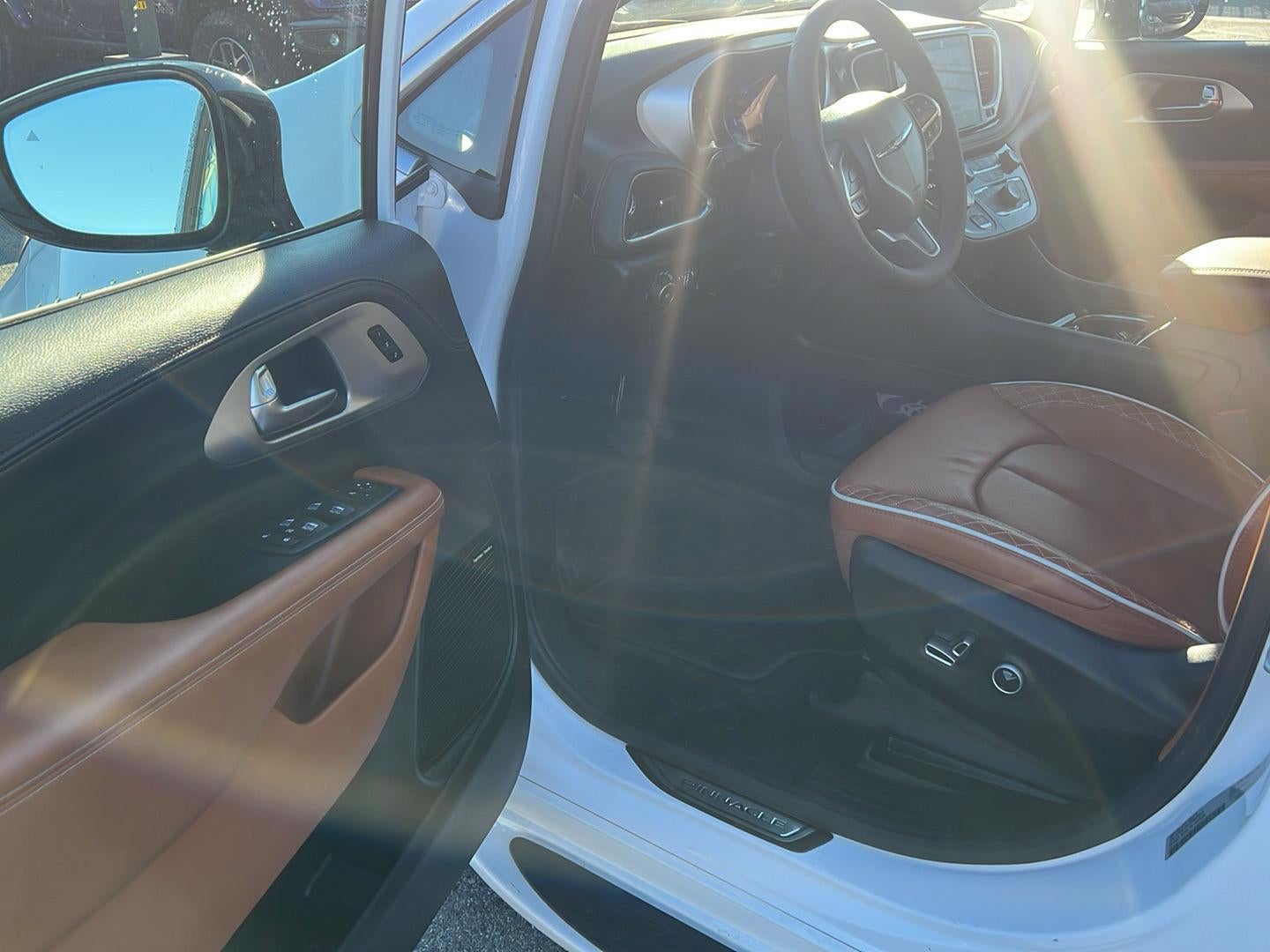 2025 Chrysler Pacifica Pinnacle