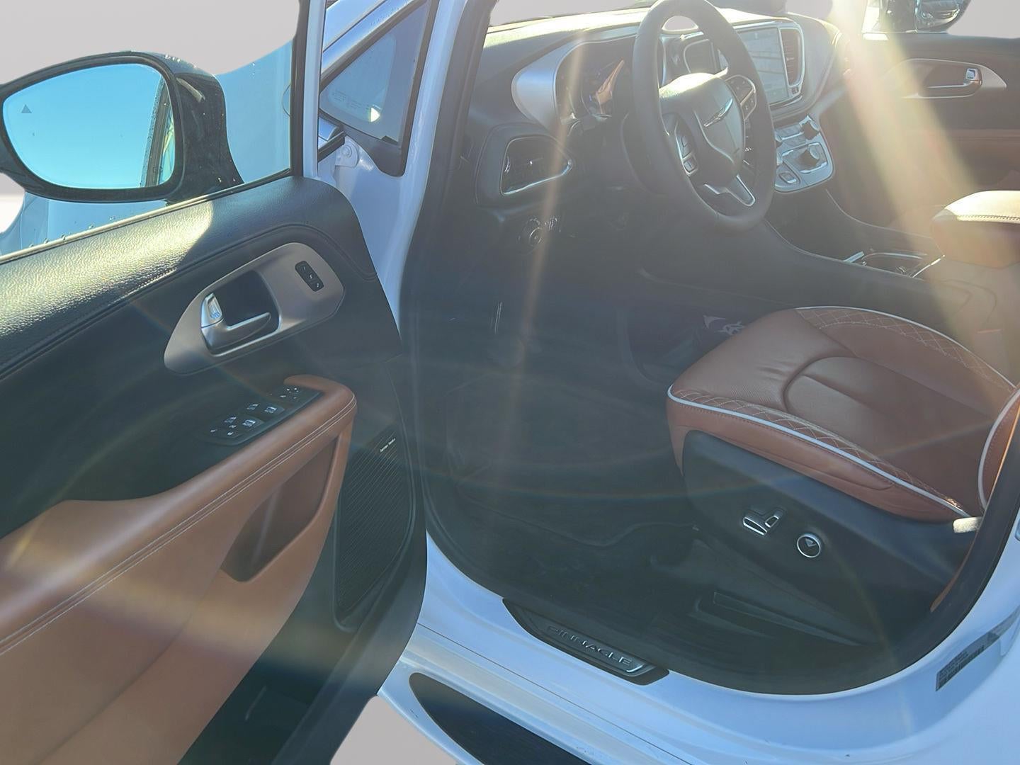 2025 Chrysler Pacifica Pinnacle