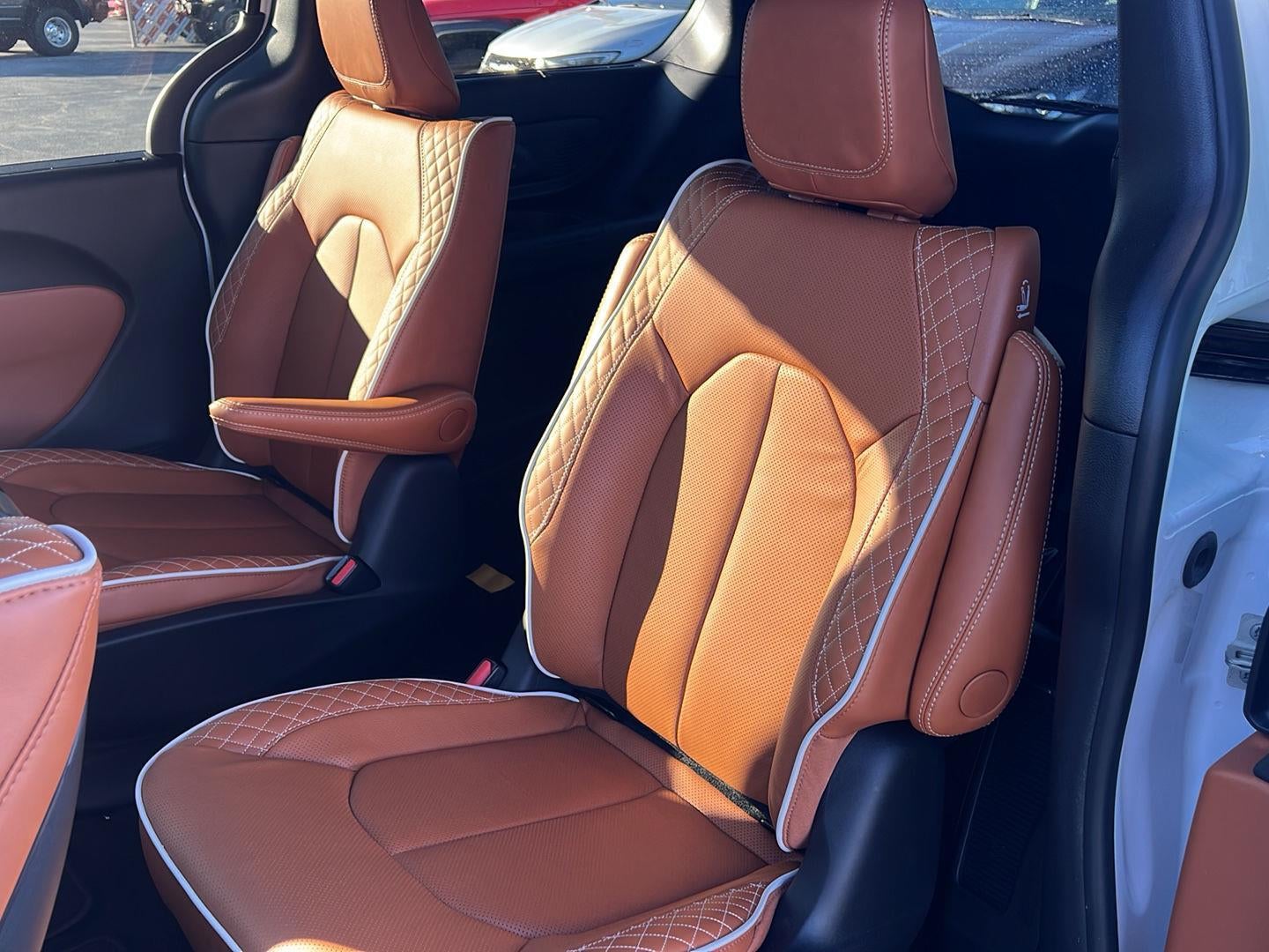 2025 Chrysler Pacifica Pinnacle