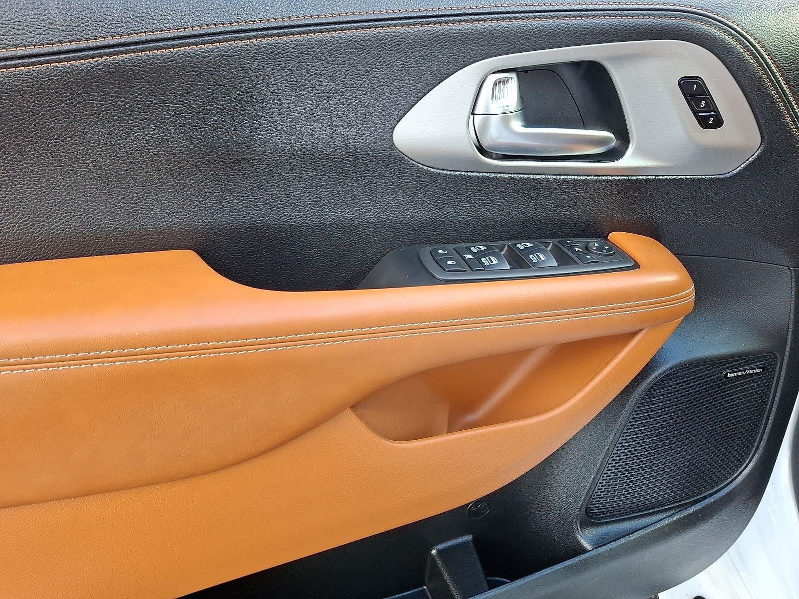 2025 Chrysler Pacifica Pinnacle