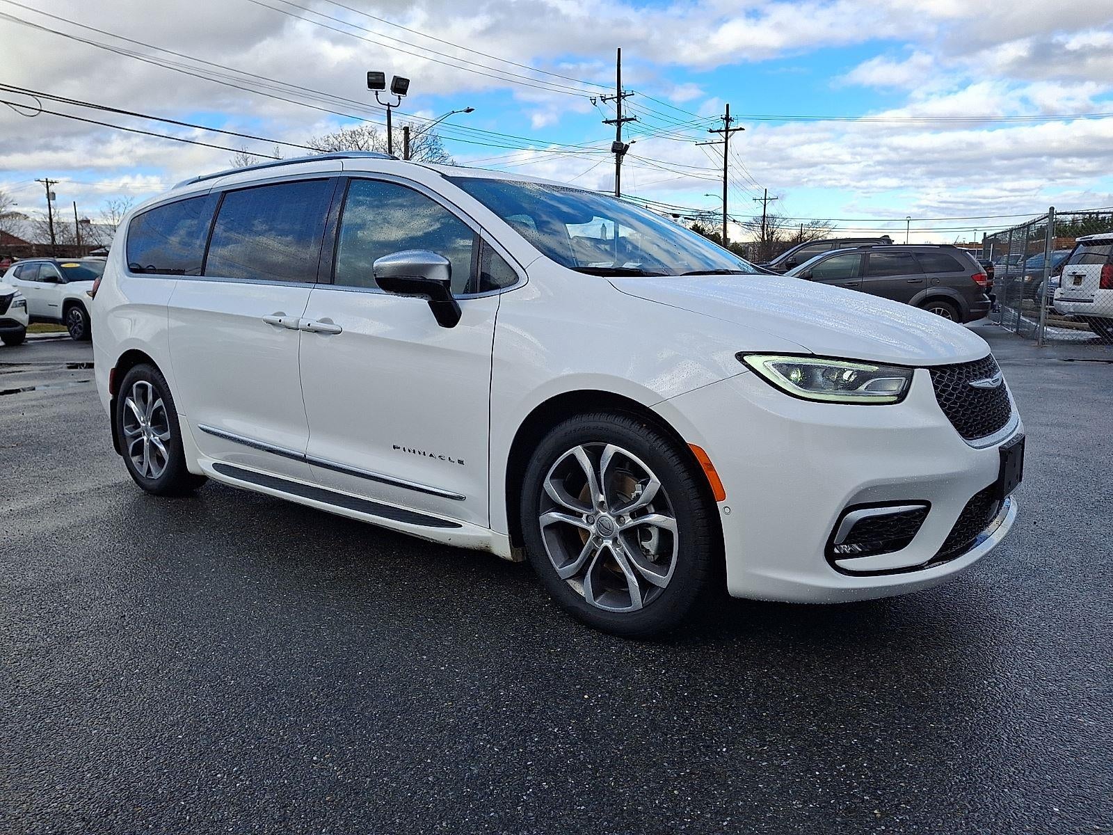 2025 Chrysler Pacifica Pinnacle