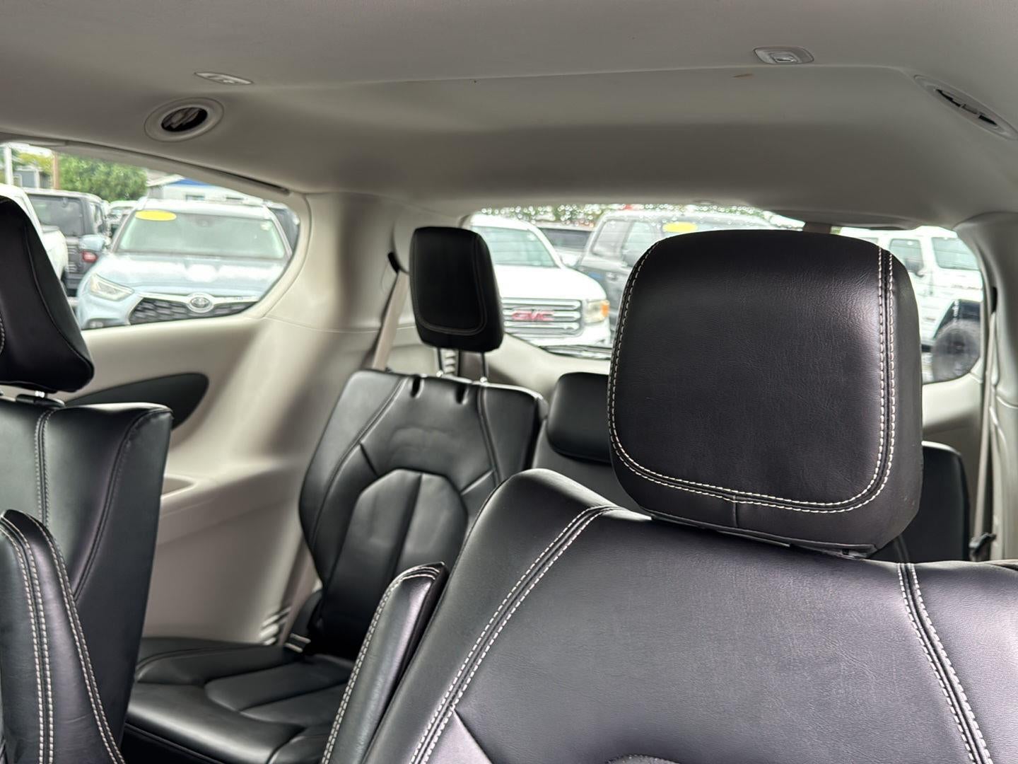 2024 Chrysler Pacifica Hybrid Select