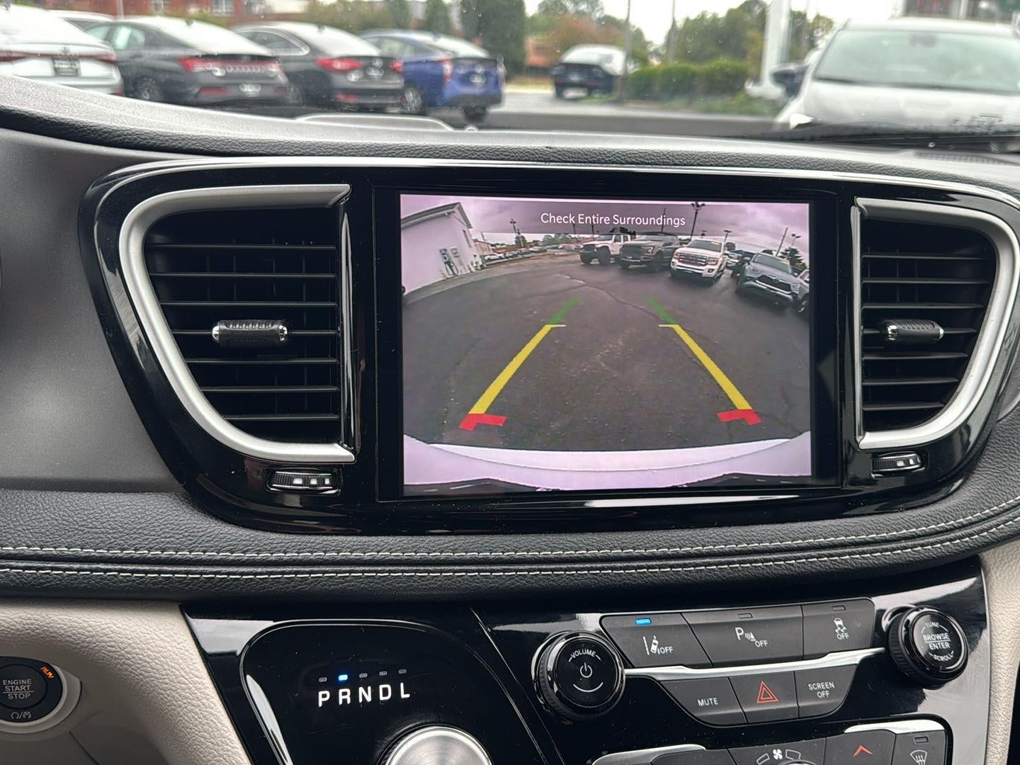 2024 Chrysler Pacifica Hybrid Select