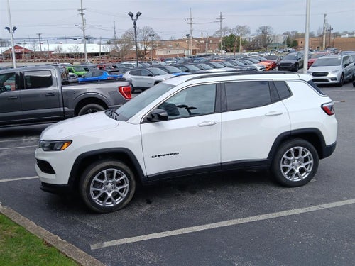 2023 Jeep Compass Latitude Lux