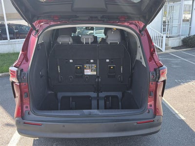 2022 Toyota Sienna XLE