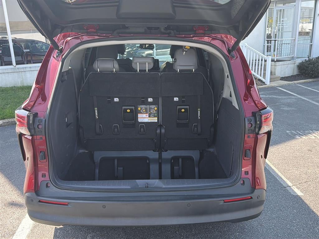 2022 Toyota Sienna XLE