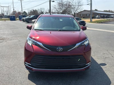 2022 Toyota Sienna XLE