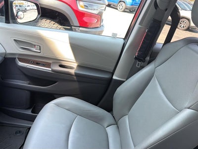 2022 Toyota Sienna XLE