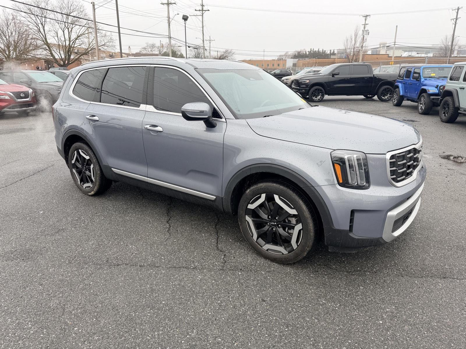 2023 Kia Telluride S