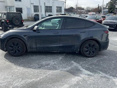 2024 Tesla Model Y Long Range