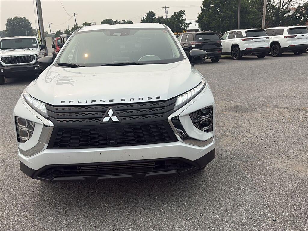 2023 Mitsubishi Eclipse Cross LE