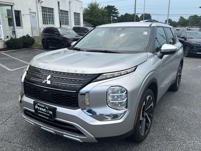 2022 Mitsubishi Outlander SE