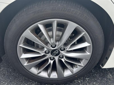 2023 INFINITI Q50 LUXE