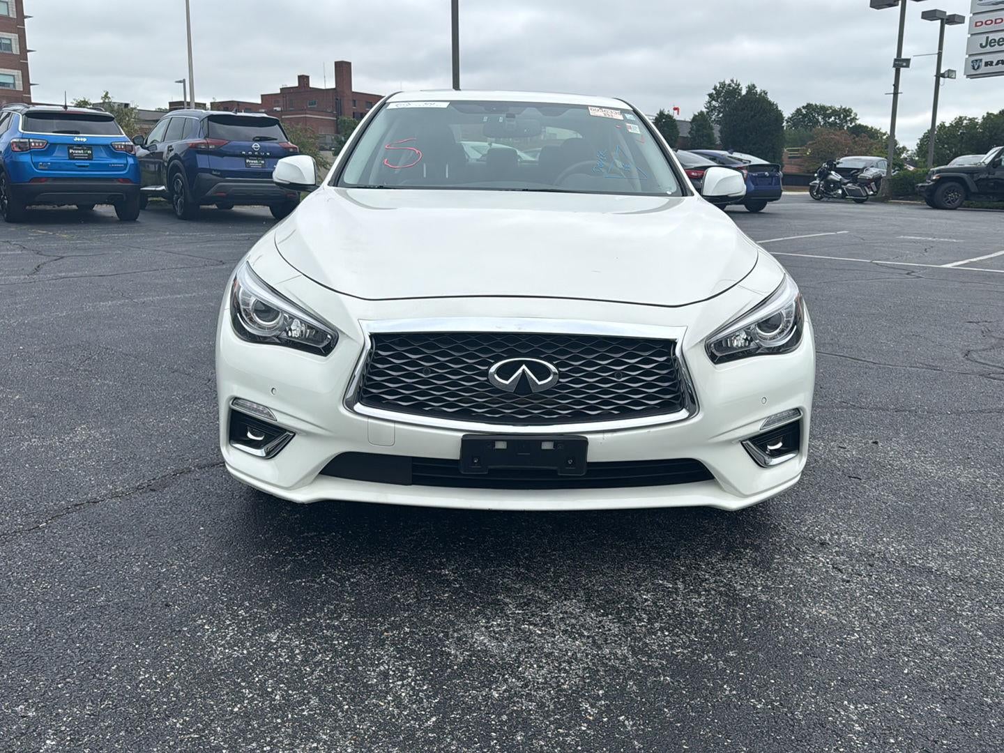 2023 INFINITI Q50 LUXE