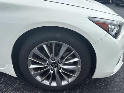 2023 INFINITI Q50 LUXE