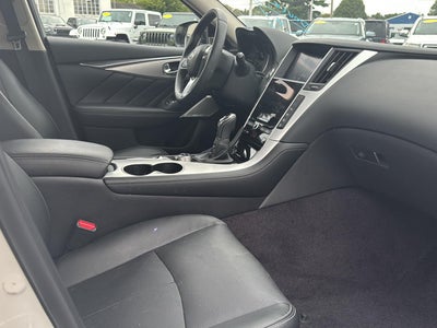 2023 INFINITI Q50 LUXE