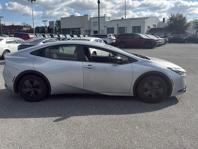 2025 Toyota Prius LE