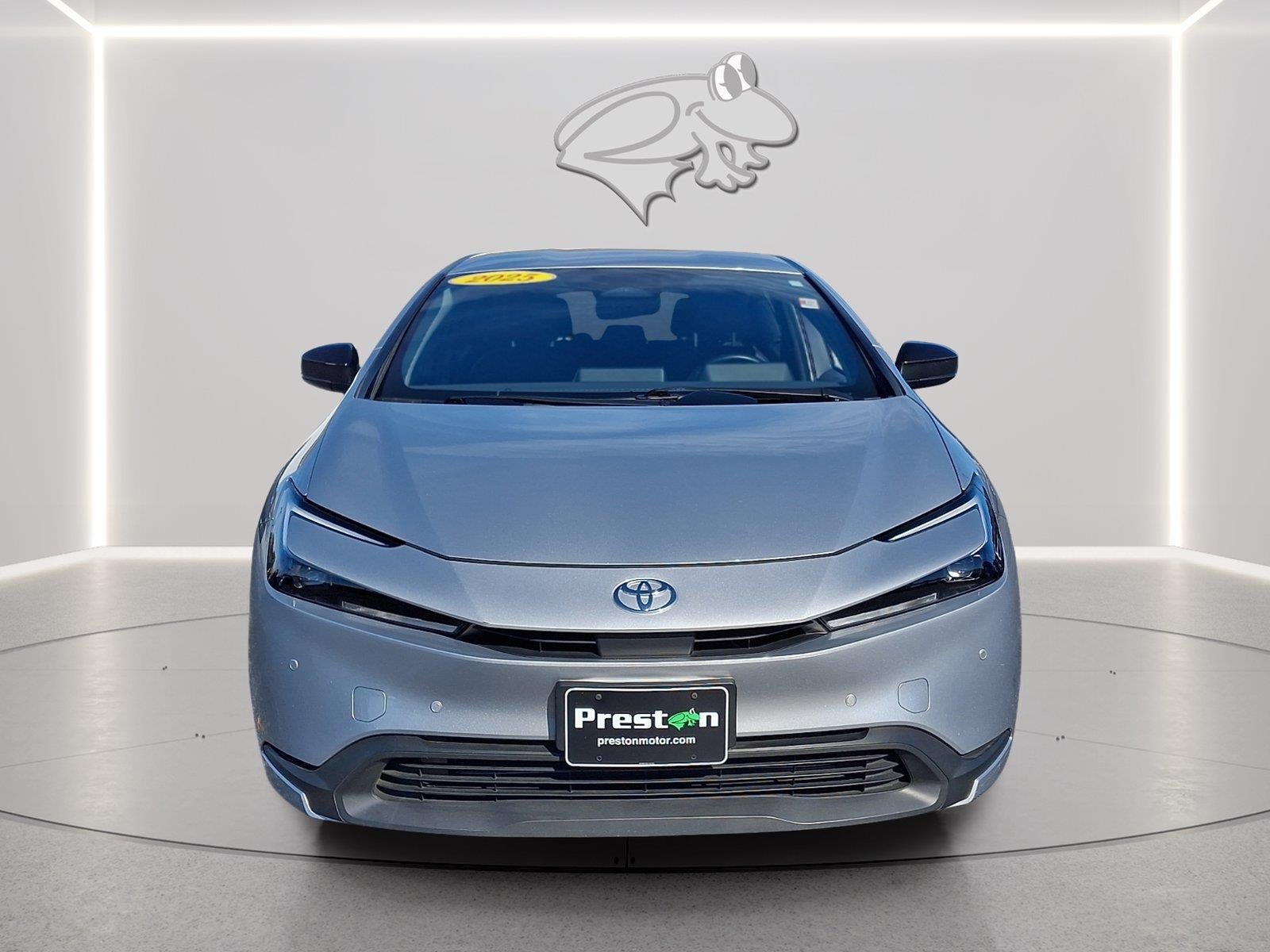 2025 Toyota Prius LE