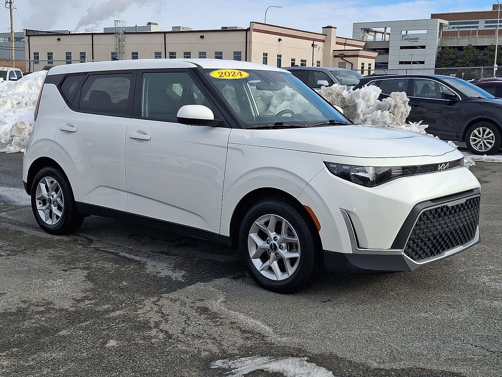 2024 Kia Soul LX