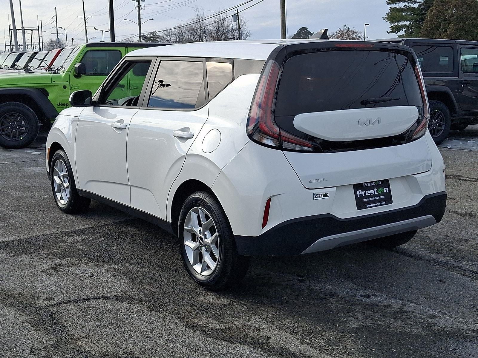 2024 Kia Soul LX