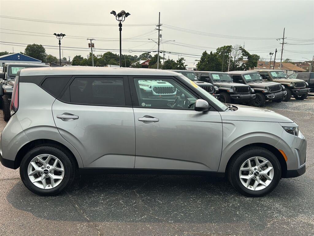 2025 Kia Soul LX