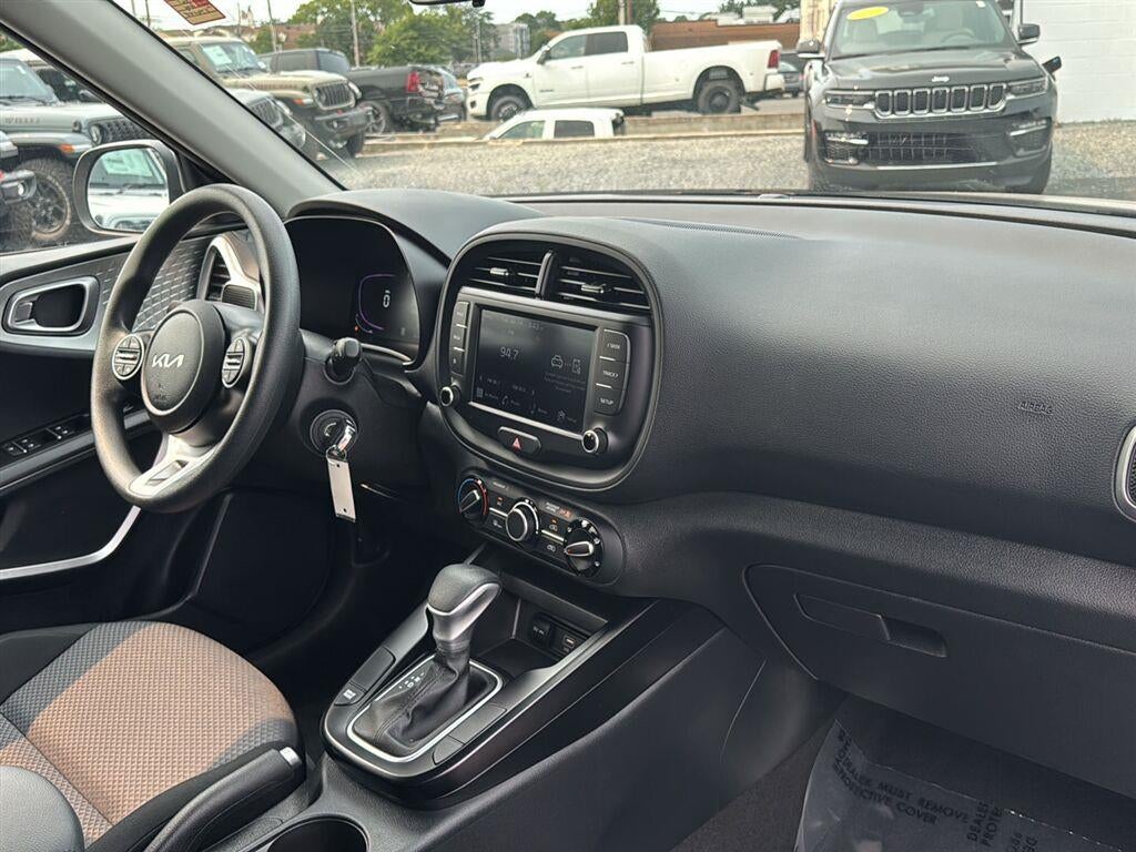 2025 Kia Soul LX