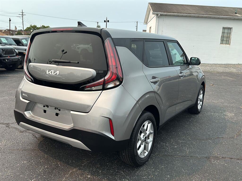 2025 Kia Soul LX