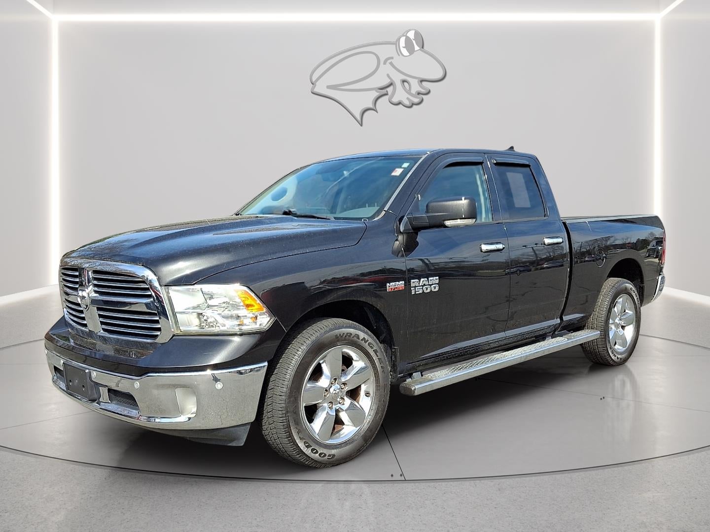 2017 RAM 1500 SLT