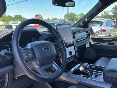 2022 Ford F-150 Lightning LARIAT