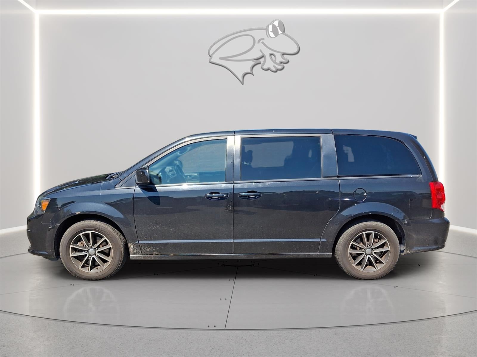 2018 DAIMLER DODGE GRAND CARAVAN SE