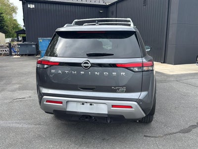 2025 Nissan Pathfinder Platinum