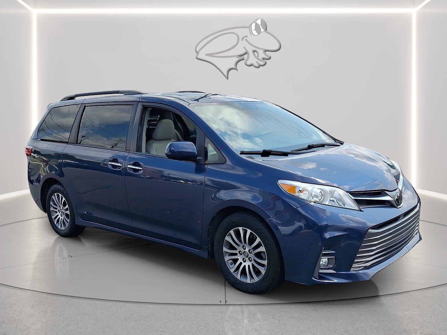 2020 Toyota Sienna XLE Premium