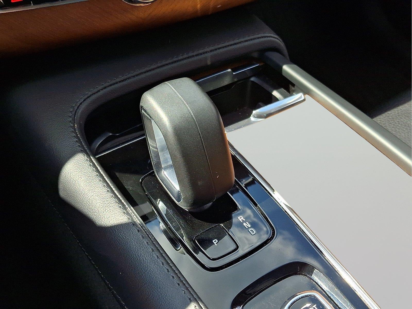 2023 Volvo XC90 Plus