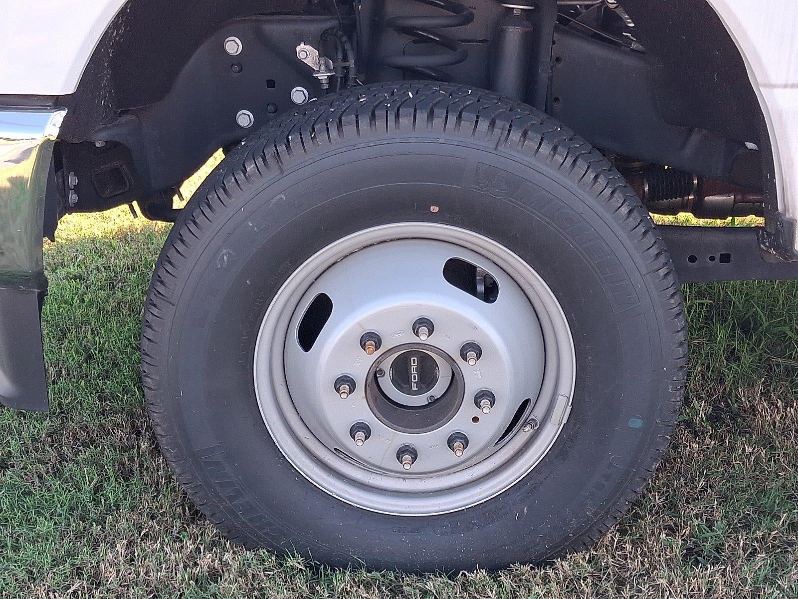 2024 Ford Super Duty F-350 DRW XL