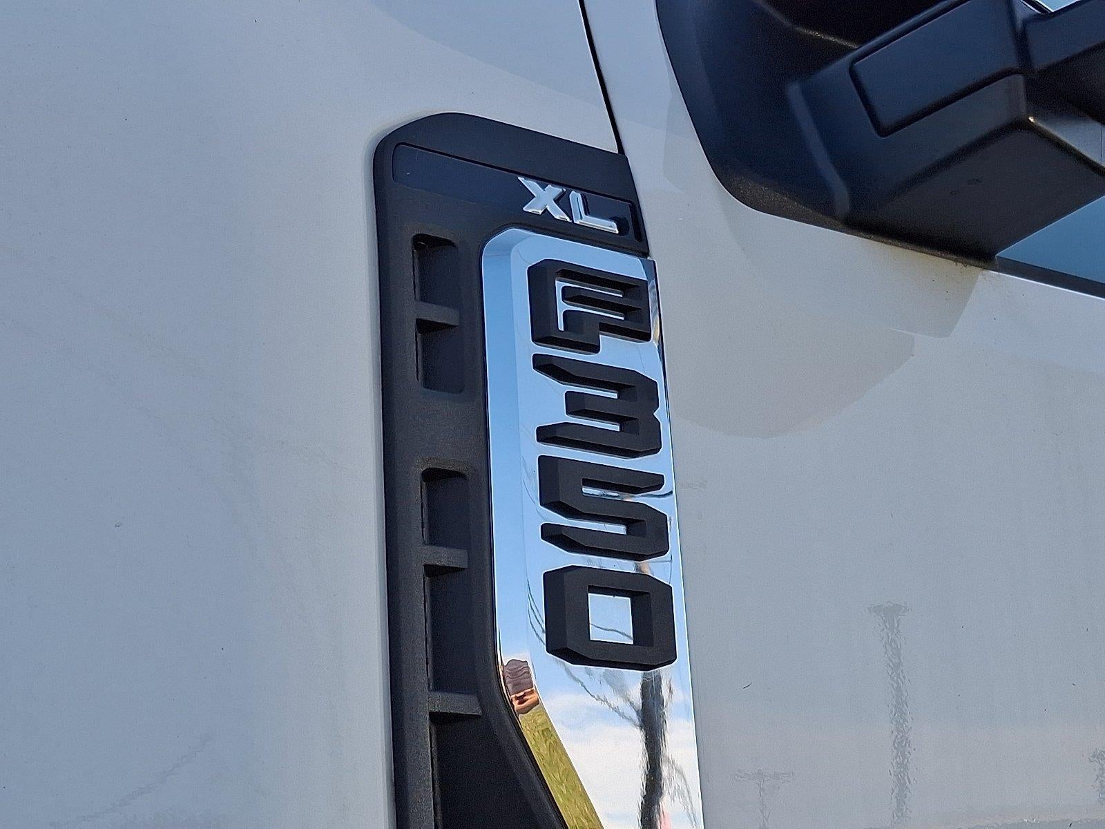 2024 Ford Super Duty F-350 DRW XL