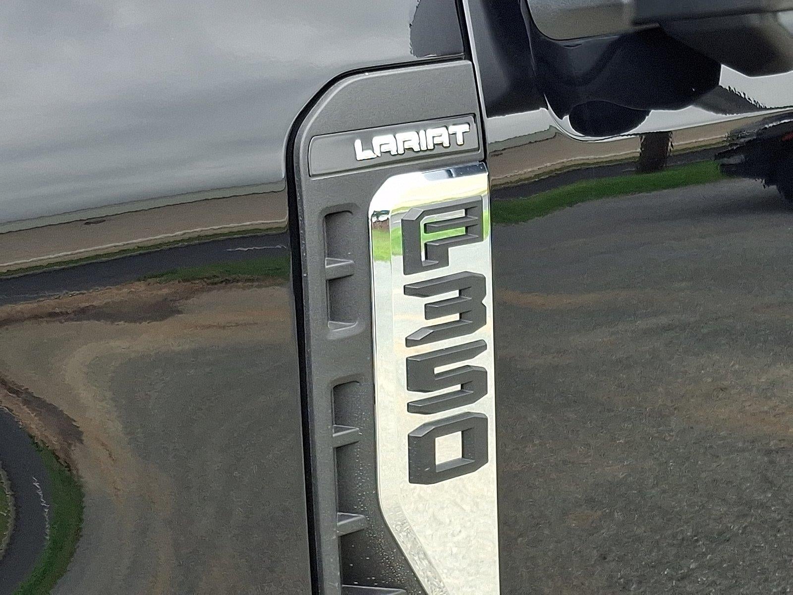 2026 Ford Super Duty F-350 SRW LARIAT