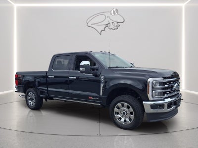2026 Ford Super Duty F-350 SRW LARIAT