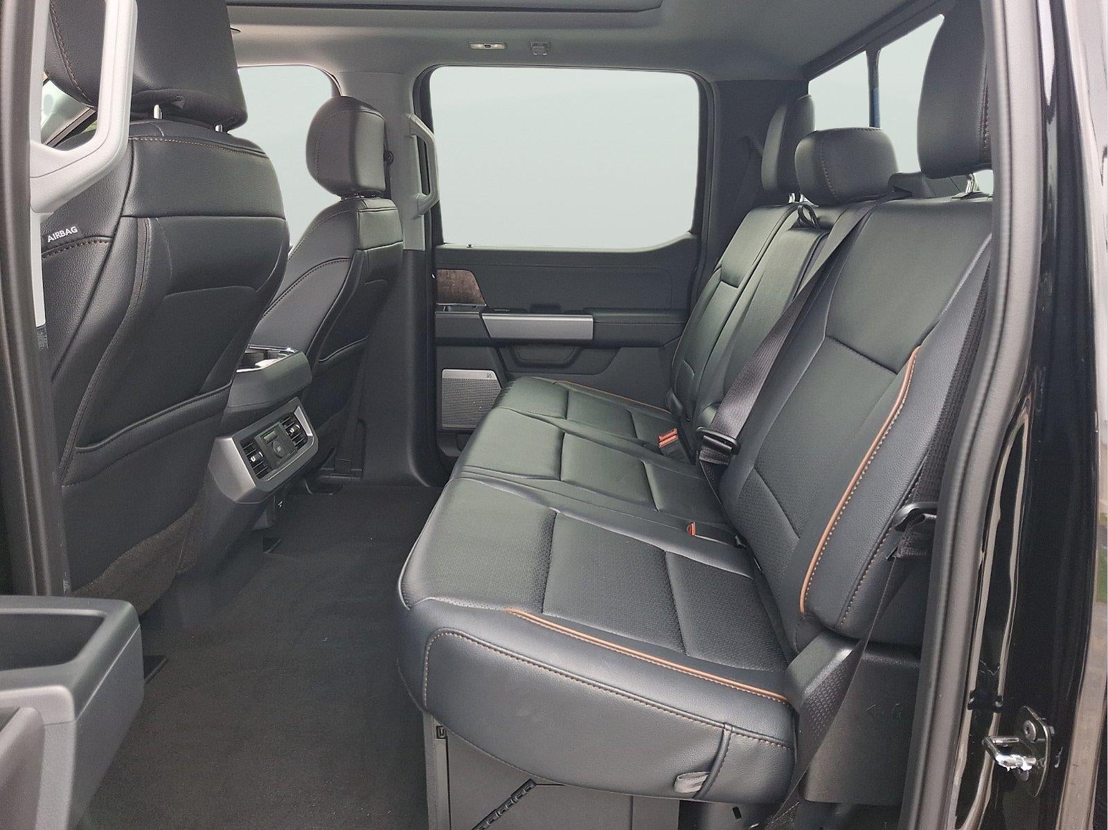2026 Ford Super Duty F-350 SRW LARIAT