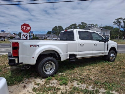 2026 Ford Super Duty F-350 DRW Lariat