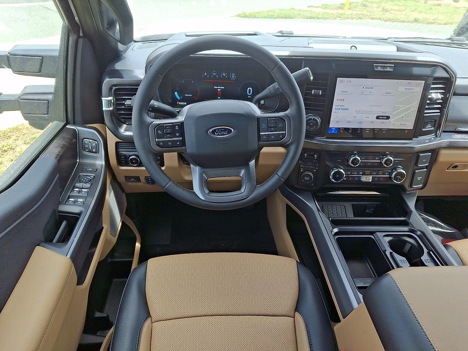 2026 Ford Super Duty F-350 DRW Lariat