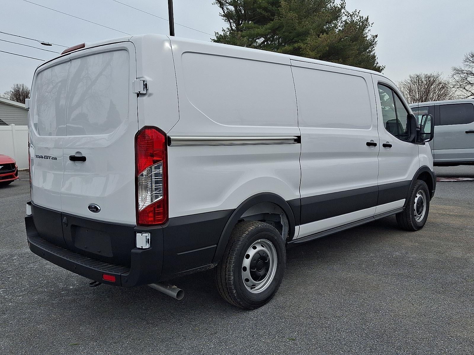 2025 Ford Transit 250